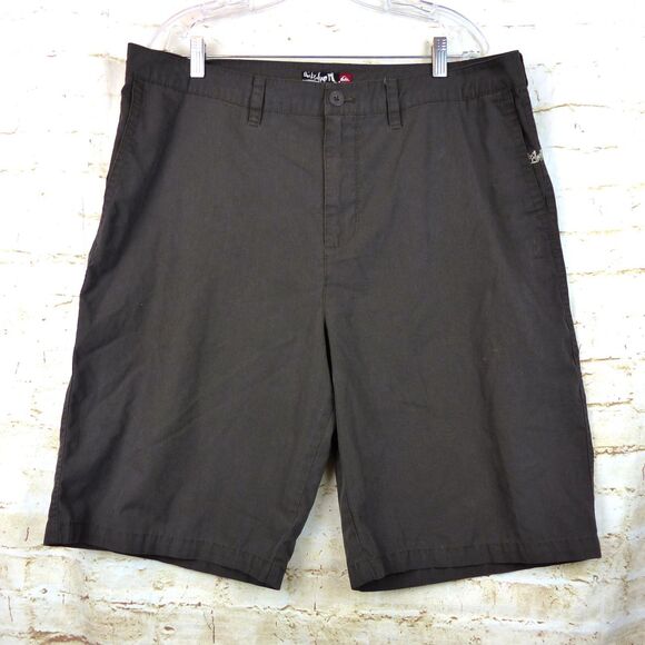 Quiksilver Shorts Mens 38 X 11 Brown Bermuda Chino Logo 6 Pkt VTG Surf Skate Dad - Picture 1 of 13